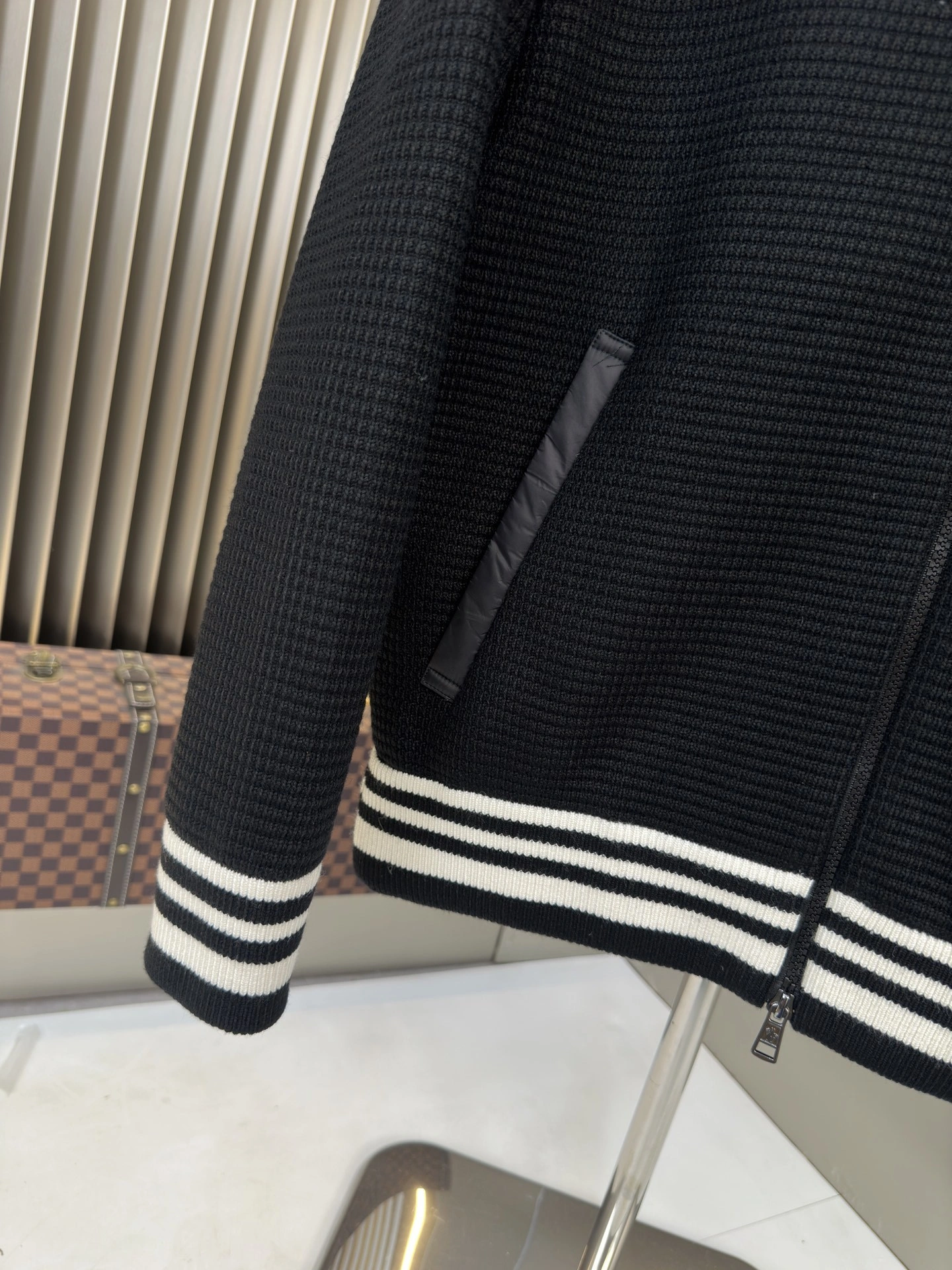 wg.luxury-- 7o9385r Down jacket white goose down item: E-F409I1527